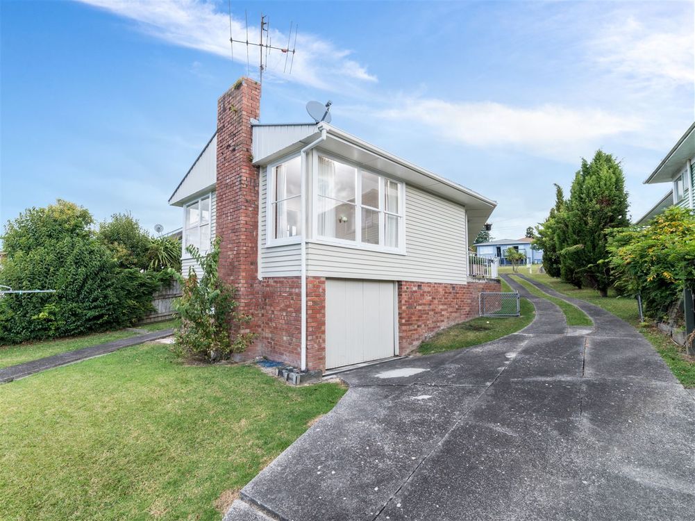 25 Marshall Laing Avenue, Mt Roskill, Auckland 1041